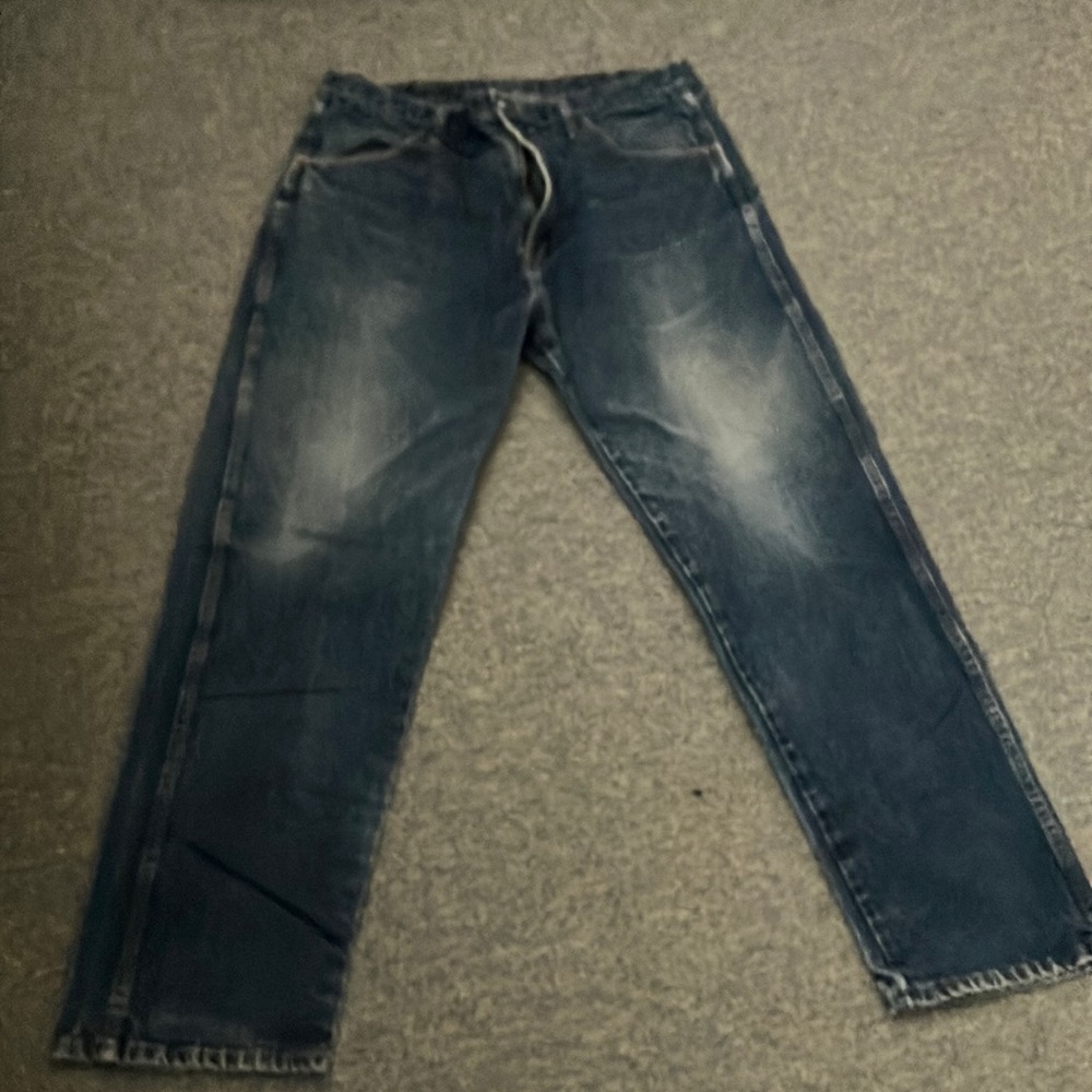NEW washed Rustler blue jeans 38x32